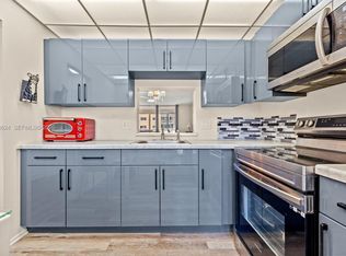 Meadowbrook Condo Apts, Hallandale, FL 33009