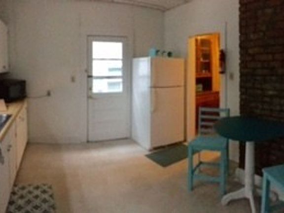 5th image of 547 S Lincoln St #2