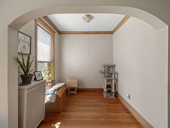 4th image of 4150 N Ashland Ave