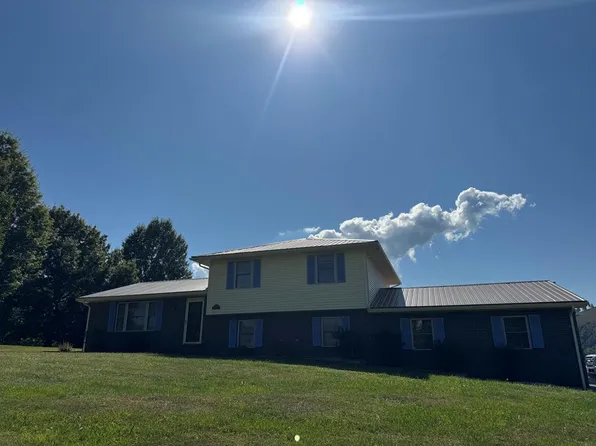 154 Oakvale Ave, Rosedale, VA 24280