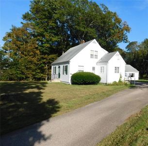 960 Main St, Hope Valley, RI, 02832