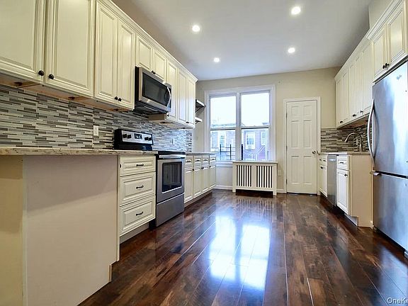2nd image of 168 Russell Street