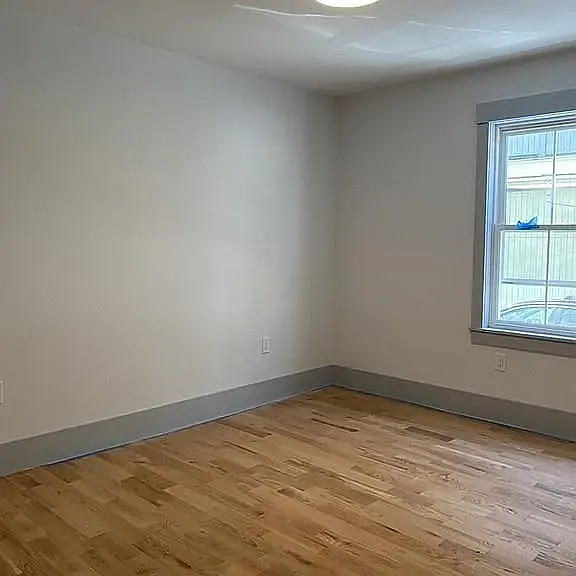 288 Columbia St — Photo 6
