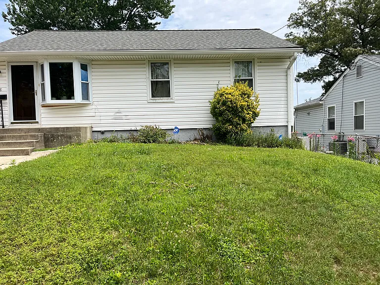 626 Lincoln St #BASEMENT — Photo 1
