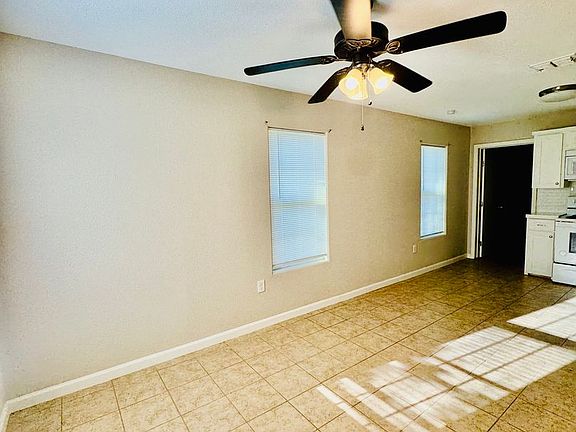 2nd image of 5417 Nelson Ln