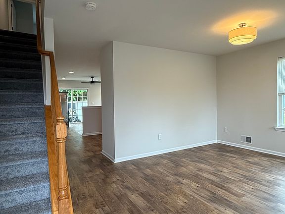 2nd image of 71 Jamestown Blvd