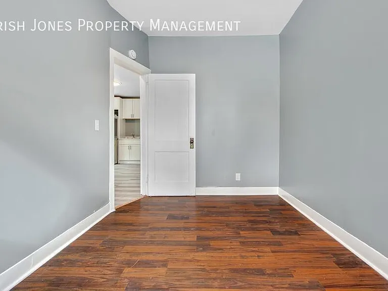 190 Whitney Pl #LOWER - UTILITIES IN — Photo 9