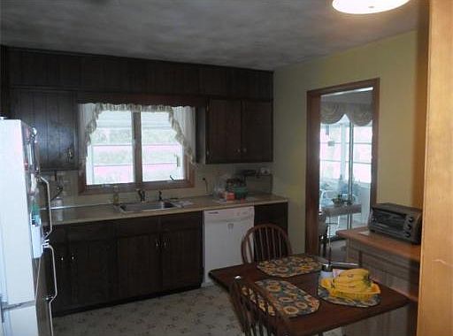 3rd image of 3 Wentworth Dr