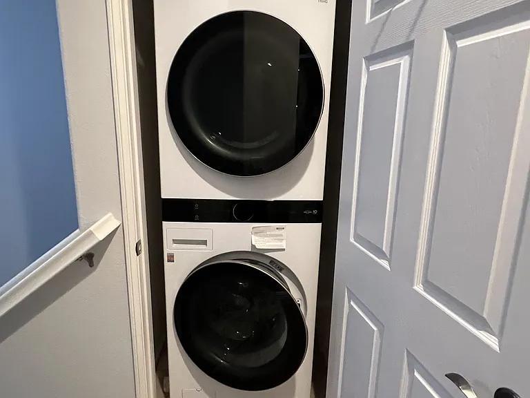 Washer/Dryer - 3rd Floor