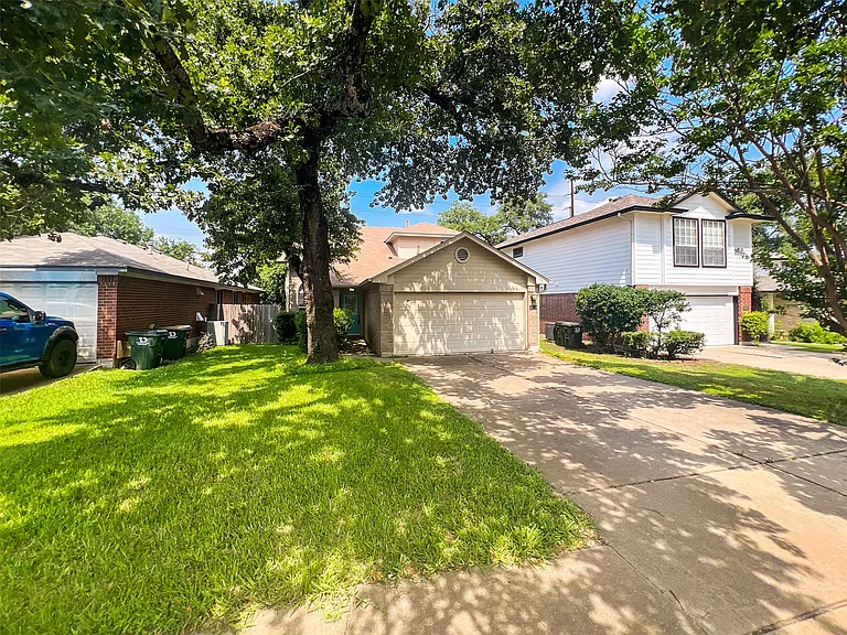 7521 Peabody Dr — Photo 2