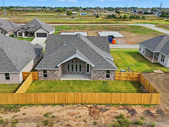 5th image of this home