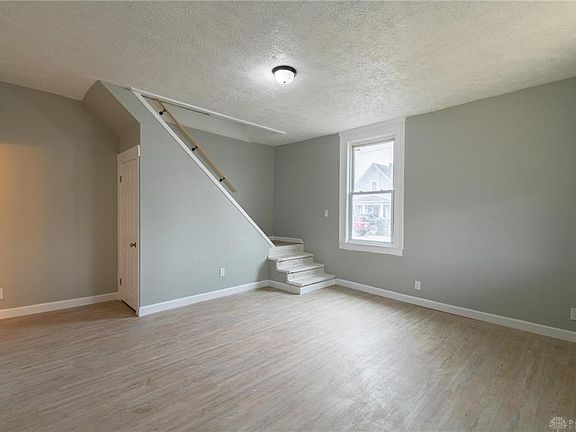 2nd image of 131 S Mulberry St #A