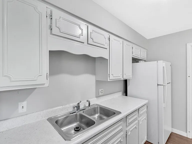 29102 Hufford Rd #B — Photo 36