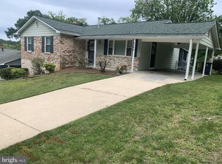 7911 Hart Rd, Fort Washington, MD 20744