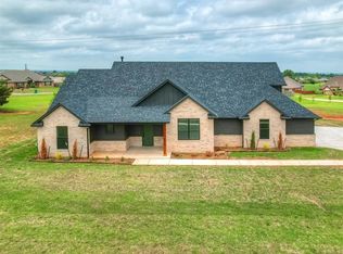 9905 Eastblake Landing Rd, Yukon, OK 73099