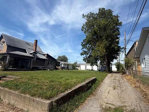 4th image of 0 W 17th St