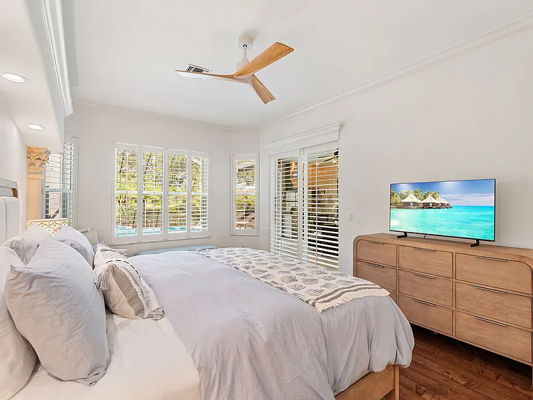 8894 Lely Island Cir — Photo 15