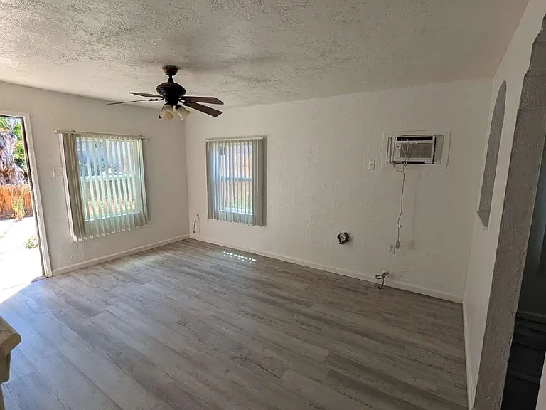 140.5 S G St — Photo 3