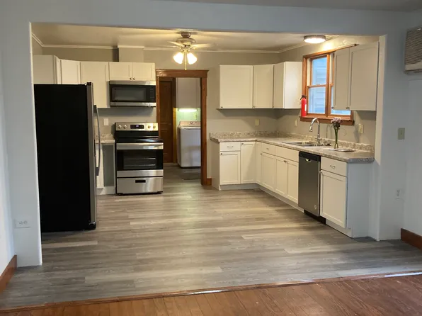 322 N Cherry St, Valentine, NE 69201