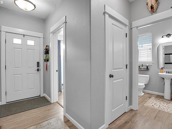 4th image of 344 SE Condor Dr