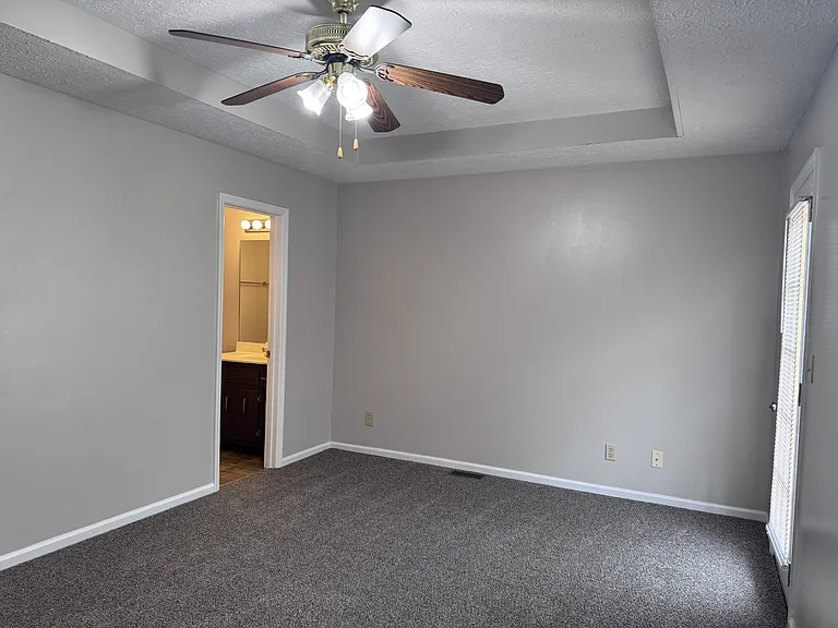 203 Melodie Dr — Photo 15