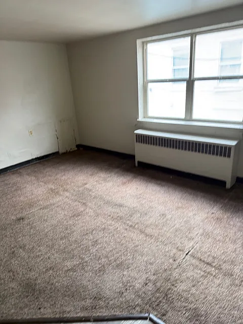 Studio, $800 — Photo 2