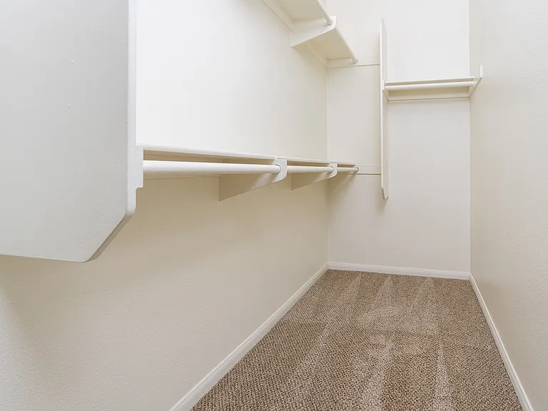 College Park Apartments — Photo 26