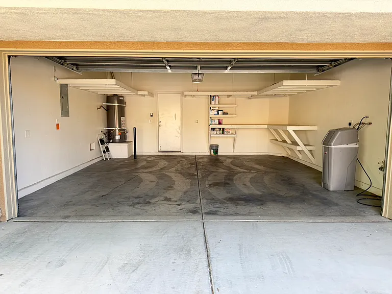 5450 Pinecroft Dr — Photo 29