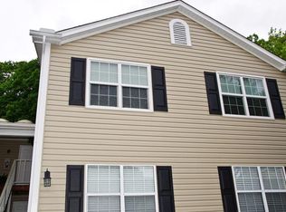 2223 New Garden Rd APT A, Greensboro, NC 27410