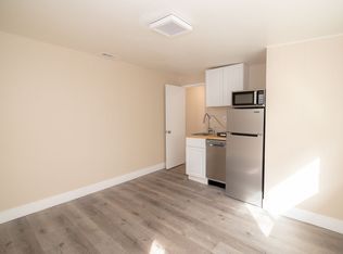 122 Hastings St #B, Redlands, CA 92373