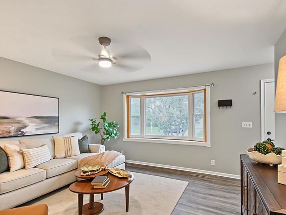 5th image of 2310 Mary Ln