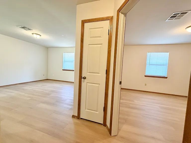 385 S Teehee Dr #1 — Photo 18