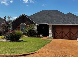 1017 E Reynolds Rd, McAlester, OK 74501