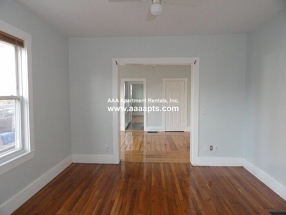 2nd image of 28 Essex St