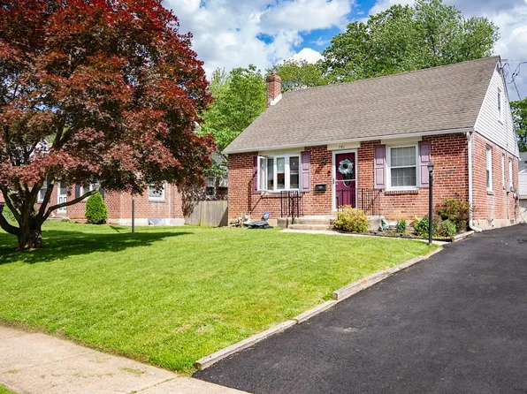 781 Bradford Ter, Springfield, PA 19064