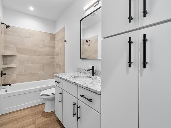 2nd image of 14 Lincoln Ave #2