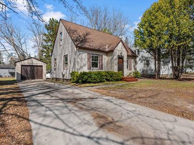 907 NW 3rd Ave, Grand Rapids, MN, 55744