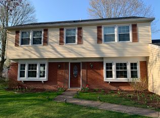 13223 Pleasantview Ln, Fairfax, VA 22033