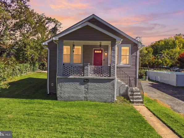 711 60th Ave, Capitol Heights, MD 20743