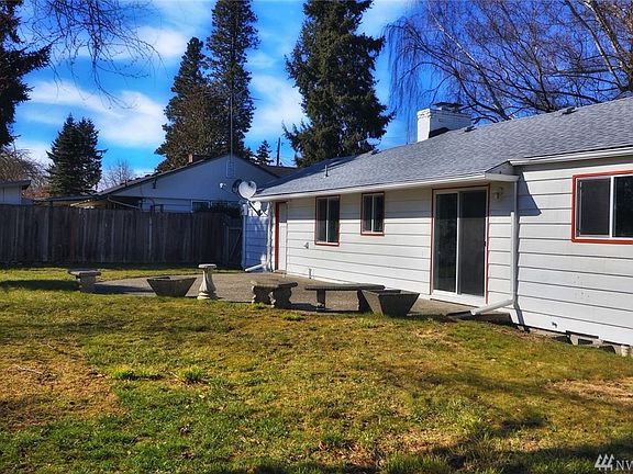 3rd image of 618 111th St S