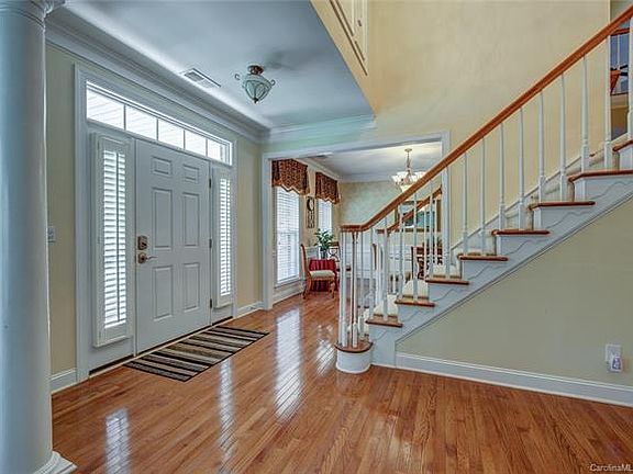 4th image of 2501 Holly Oak Ln