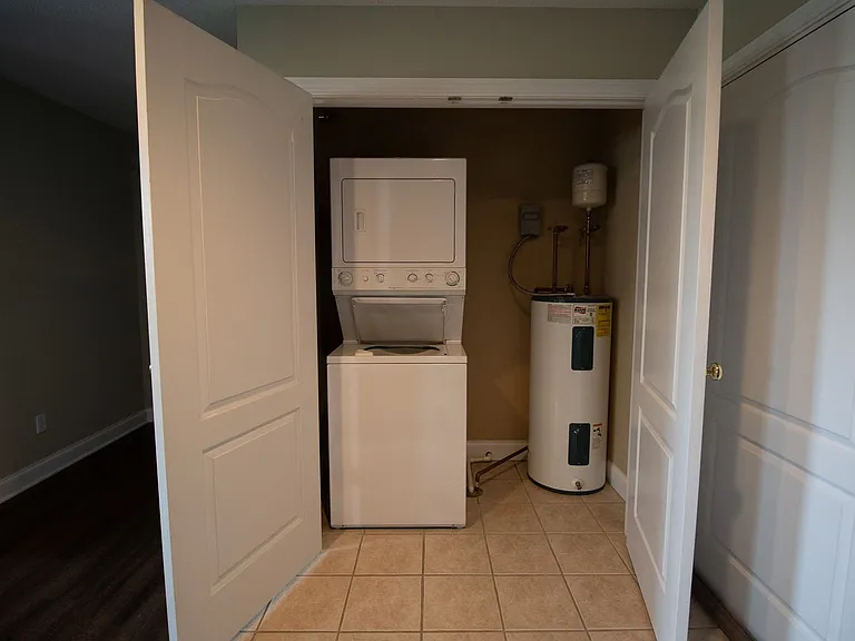 1100 Club Village Dr — Photo 14