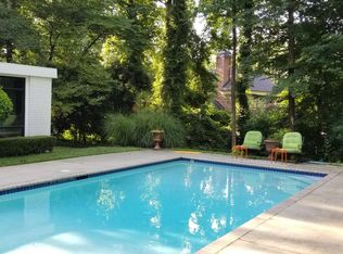 845 Starlight Cir, Sandy Springs, GA 30342