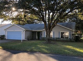 4900 Tara View Rd, Leesburg, FL 34748