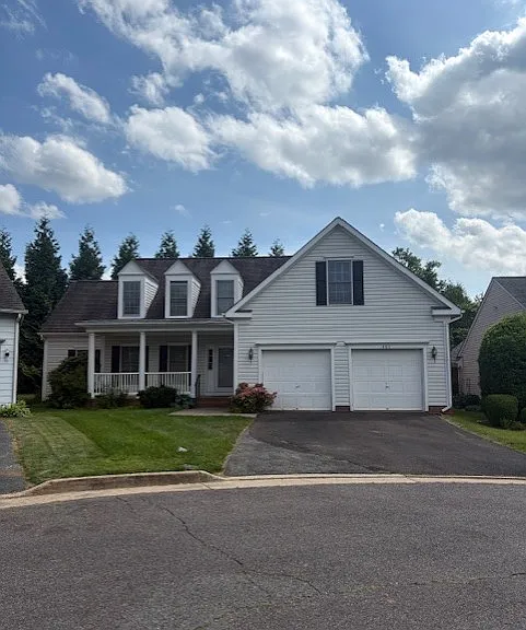 401 Greens Ct — Photo 1