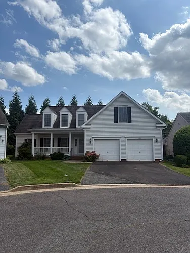 401 Greens Ct Photo 1
