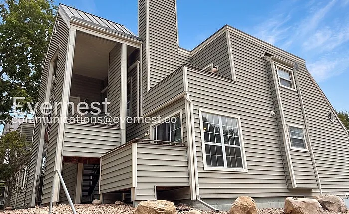 1301 University Ave #C201 — Photo 17