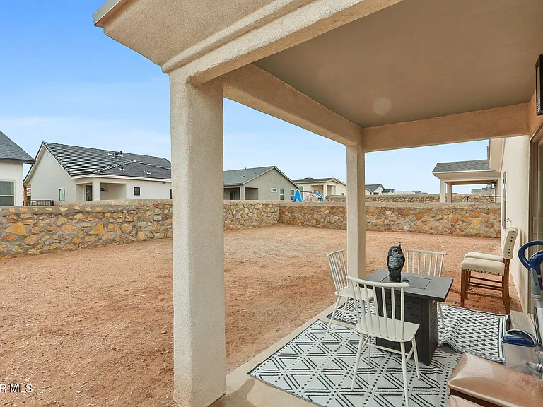 15252 Apex Ct — Photo 34