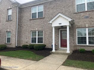 6010 Wooded Creek Dr UNIT 102, Louisville, KY 40291