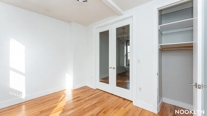 Rented by Nooklyn NYC LLC | media 9